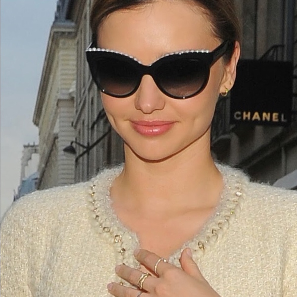 Chanel sunglasses 🕶 with pearls detail